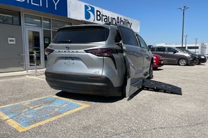 2024 Toyota Sienna – Braun Power Infloor - Available to Order