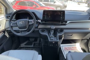 2024 Toyota Sienna – Braun Power Infloor - Available to Order